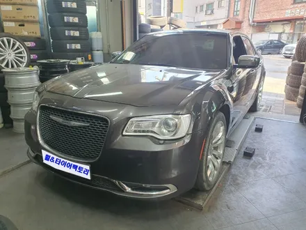 [남양주휠복원][휠도색]크라이슬러 더뉴300c 20인치 순정휠 메탈릭실버 휠복원&휠도색 / 남양주시 별내동