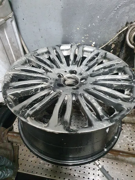 [벤츠휠도색] [남양주휠도색]벤츠 S클래스(w222) S560l 20인치 하이퍼실버 휠복원&휠도색 / 남양주시 별내동