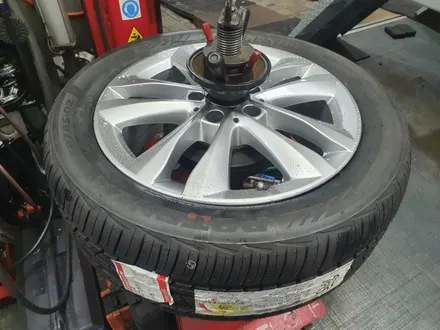 벤츠c클래스(W205)C220d 17인치 메탈릭실버 휠복원&휠도색                     타이어교체 225-50-17 브릿지스톤 포텐쟈RE97AS-02 두본 작업니다 / 남양주시 별내동