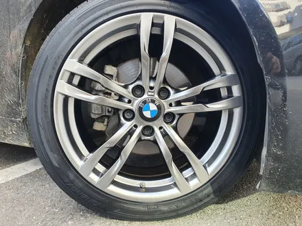 [남양주휠도색]BMW 3시리즈 (F30) 320d 18인치 고스트크롬 휠복원&휠도색 + 타이어교체 ( 225-45-18 한국 키너지EX 두본 ) / 남양주시 별내동