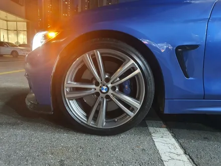 [남양주휠복원]BMW 4시리즈 (F32) 420i 스포츠 쿠페 19인치 순정휠 다이아몬드컷팅 휠복원&휠도색 / 남양주시 별내동
