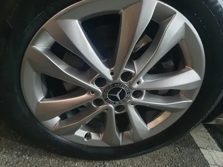 벤츠c클래스(W205)C220d 17인치 메탈릭실버 휠복원&휠도색                     타이어교체 225-50-17 브릿지스톤 포텐쟈RE97AS-02 두본 작업니다 / 남양주시 별내동