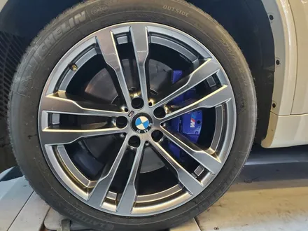 [남양주휠도색]BMW x5 M50D 20인치 고스트크롬도장&캘리퍼캔디블루도색작업 / 남양주시 별내동