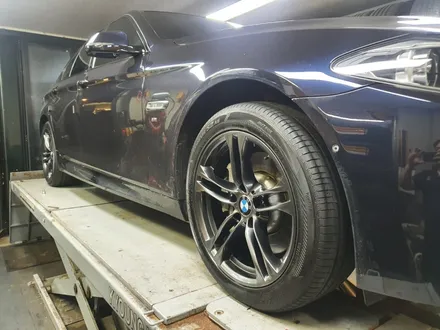 [남양주휠도색]BMW 5시리즈(F10) 530d 18인치 순정휠 고스트크롬 휠복원&휠도색 / 남양주시 별내동
