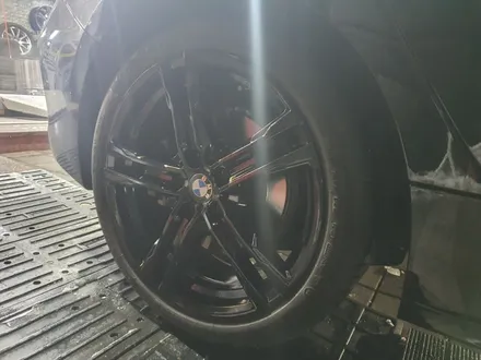 [남양주휠도색][bmw휠도색]BMW 1시리즈 (F40) 120i 18인치 순정휠 블래유광 휠복원&휠도색 작업 / 남양주시 별내동