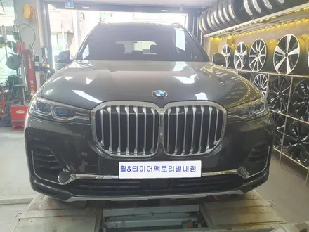 [남양주휠복원][캘리퍼도색]BMW X7 (G07) 40d 22인치 순정휠 블랙유광 휠복원&휠도색 + 캘리퍼도색 레드도장 / 남양주시 별내동