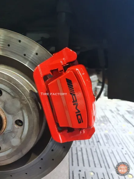 [남양주휠도색]벤츠 A클래스 45 AMG 18인치 블랙무광 휠복원 + 캘리퍼도색 레드도장 / 남양주시 별내동