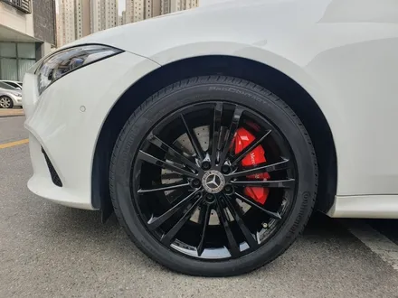 [벤츠휠도색]벤츠 CLS클래스 (c257) cls400d 19인치 순정휠 블랙유광 휠복원&휠도색 + 캘리퍼도색 레드도장 +(콘티넨탈 프로콘택트 RX 245-40-19 , 275-3 / 남양주시 별내동