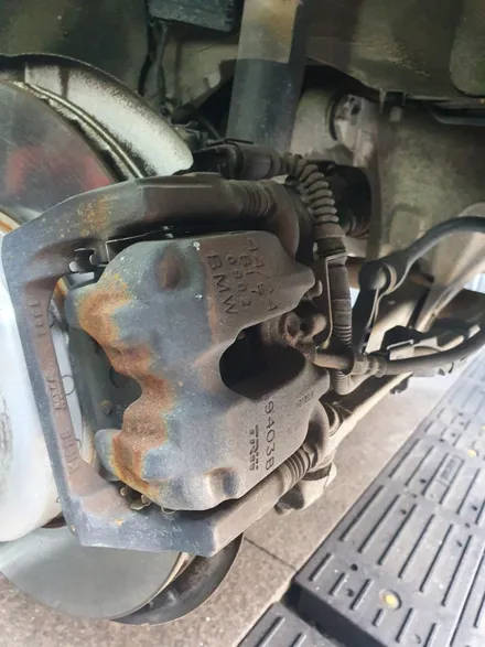 [남양주휠도색][BMW캘리퍼도색]BMW 640i 19인치 고스트크롬 휠복원&휠도색 + 캘리퍼도색 브론즈 도장 / 남양주시 별내동