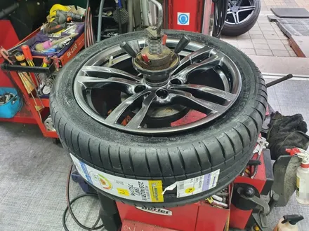 [남양주휠도색]BMW 3시리즈 ( F30 ) 320d 18인치 고스트크롬 휠복원&휠도색 + 캘리퍼도색 레드도장 + 타이어교체 / 남양주시 별내동