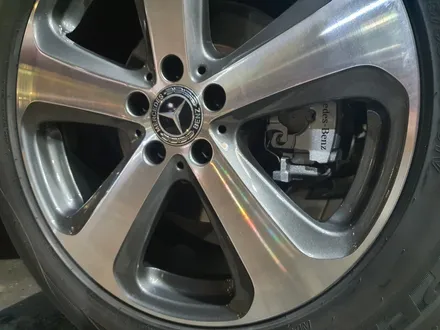 [남양주휠복원] 벤츠GLC클래스 GLC220d 19인치 순정휠 다이아몬드컷팅 휠복원&휠도색 + 캘리퍼도색 실버도장 (메르세데스 벤츠)  작업 / 남양주시 별내동