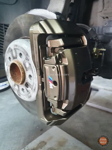 [남양주휠도색][BMW캘리퍼도색]BMW 640i 19인치 고스트크롬 휠복원&휠도색 + 캘리퍼도색 브론즈 도장 / 남양주시 별내동