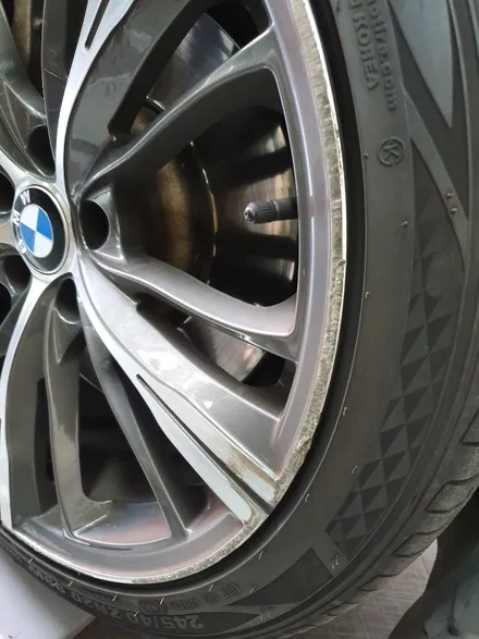 BMW 7시리즈 20인치 - 고스트크롬 작업 [별내휠수리][별내휠복원][남양주휠수리][남양주휠복원][보험수리][노원휠수리][노원휠복원] / 남양주시 별내동