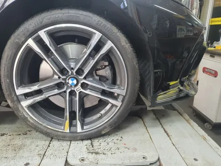 [남양주휠도색][bmw휠도색]BMW 1시리즈 (F40) 120i 18인치 순정휠 블래유광 휠복원&휠도색 작업 / 남양주시 별내동