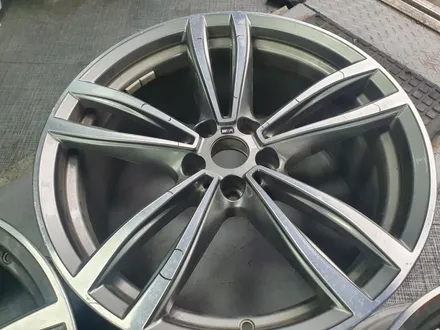 [bmw휠도색][bmw타이어]BMW 740Li (G11) 19인치 고스트크롬 휠복원&휠도색 + 타이어교체 (245-45-19, 275-40-19 피렐리 피제로 올시즌 한대분) / 남양주시 별내동