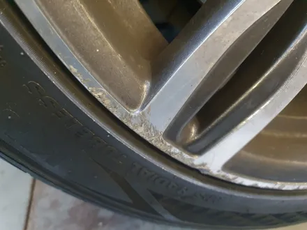 [남양주휠도색]BMW 5시리즈 (F10) 520d 19인치 순정휠 블랙유광 휠복원&휠도색 + 크렉수리 (알곤용접) / 남양주시 별내동