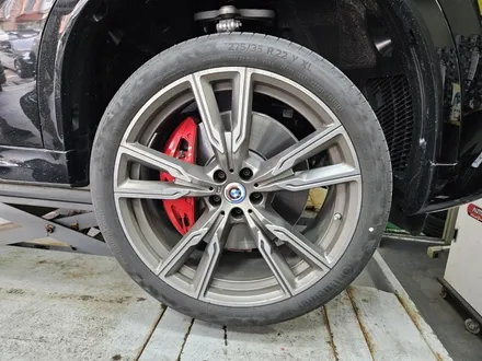 [남양주휠복원]BMW X6 (G06)  x6 M50i 22인치 순정휠 블랙유광 휠복원&휠도색 / 남양주시 별내동