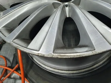 [남양주휠도색]BMW 5GT  19인치 고스트크롬 휠복원&휠도색 + 타이어교체 (245-45-19, 275-40-19 콘티넨탈 프로콘택TX 한대분) / 남양주시 별내동
