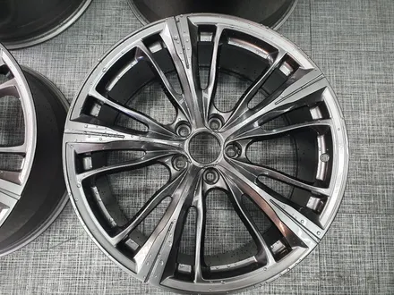 BMW 7시리즈 20인치 - 고스트크롬 작업 [별내휠수리][별내휠복원][남양주휠수리][남양주휠복원][보험수리][노원휠수리][노원휠복원] / 남양주시 별내동