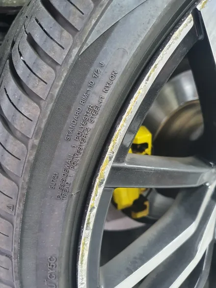 [별내휠도색]BMW(F16) X6 22인치 블랙유광 휠복원&휠도색 + 캘리퍼도색 레드도장 + 타이어교체 ( 275-35-22(피렐리피제로),315-30,22(굿이어F1어시미트릭5) / 남양주시 별내동