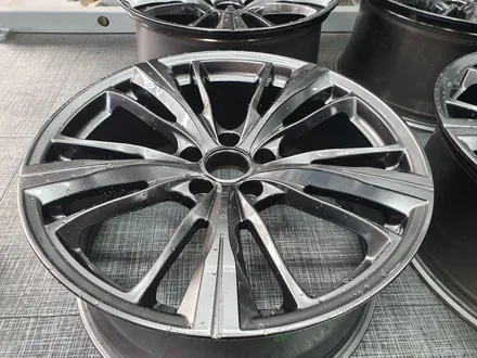 BMW 7시리즈 20인치 - 고스트크롬 작업 [별내휠수리][별내휠복원][남양주휠수리][남양주휠복원][보험수리][노원휠수리][노원휠복원] / 남양주시 별내동