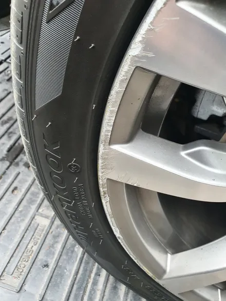 [남양주휠도색][bmw휠도색]BMW X5 (F15) 20인치 순정휠 블랙유광 휠복원&휠도색 + 캘리퍼도색 레드도장 / 남양주시 별내동