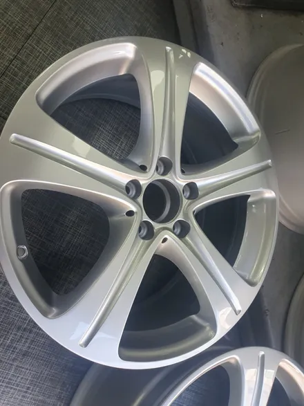 벤츠E클래스 (w213) E200 18인치 순정휠 메탈릭실버 휠복원&휠도색 작업 / 남양주시 별내동