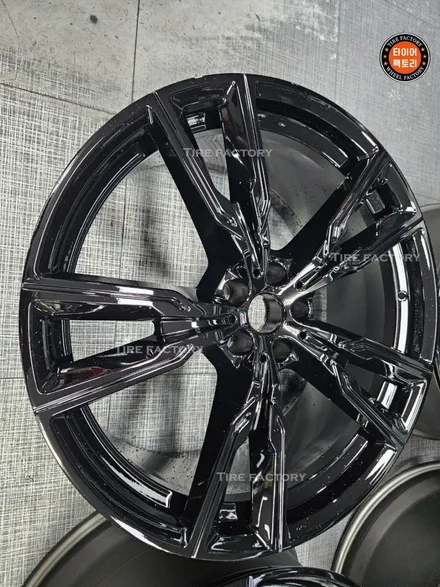 [남양주휠복원]BMW X6 (G06)  x6 M50i 22인치 순정휠 블랙유광 휠복원&휠도색 / 남양주시 별내동