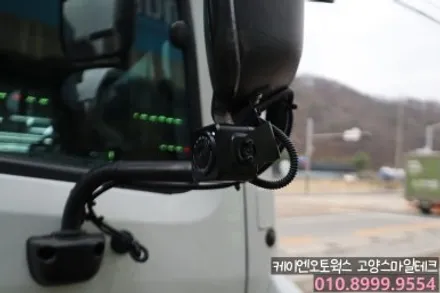 대형화물차 메가트럭 열차단썬팅 추천 이비오스GX90 와이드모니터 4채널 블랙박스 캠론CT2000 / 고양시 덕양구 대자동