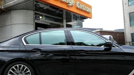BMW 520i 솔라가드 퀀텀 세련된 틴팅 시공 / 용산, 마포, 중구