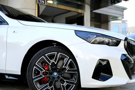 신형 BMW I5 40 엑스펠 썬팅 작업 및 신차 리뷰 / 용산, 마포, 중구