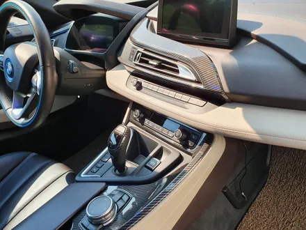 [표범샵]BMW i8 실내 카본수전사 / 화성 동탄