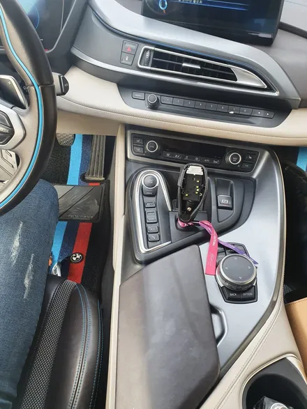 [BMW i8]실내 카본수전사 _표범샵 / 화성 동탄