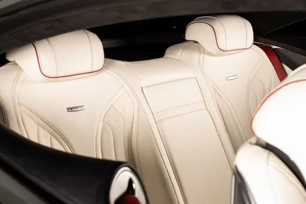 벤츠 S클래스 쿠페 S63 AMG 인테리어 + 블랙 & 화이트에 레드 포인트 / 고양 덕양구 용두동