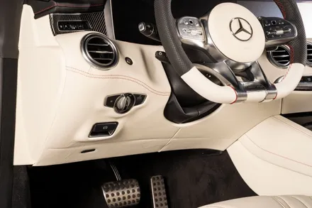 벤츠 S클래스 쿠페 S63 AMG 인테리어 + 블랙 & 화이트에 레드 포인트 / 고양 덕양구 용두동