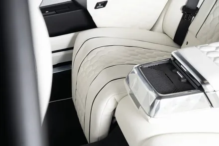 신형 BMW 7시리즈, 순정 옵션에는 없는 화이트 인테리어 만들기 / 고양 덕양구 용두동