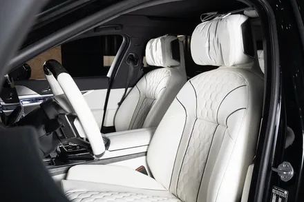 신형 BMW 7시리즈, 순정 옵션에는 없는 화이트 인테리어 만들기 / 고양 덕양구 용두동