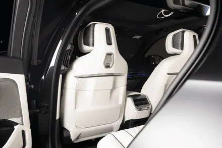 신형 BMW 7시리즈, 순정 옵션에는 없는 화이트 인테리어 만들기 / 고양 덕양구 용두동