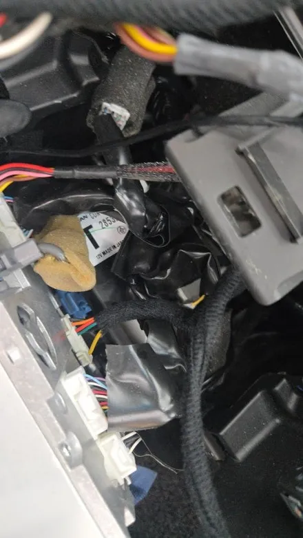 인피니티 Q70 M37 12.3인치 모니터 설치 카인원프로맥스 전문 대리점 캡틴홍