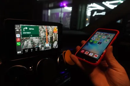 [벤츠내비게이션AS공식지정점 캡틴홍] 벤츠 C클래스 W205 GLC NTG5 AUX 코딩후 애플 카플레이 안드로이드오토 순정 모니터 사용 가능