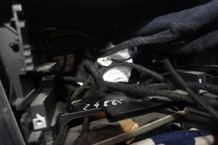 아우디 A4 3GMMI 차량 내비게이션 후방카메라 안드로이드모니터 타업체 에서 작업후 실패 후 한달의 연락 기다림 포기 하고 럭키가이 캡틴홍 매장에 예약 재작업 도전