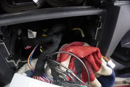 벤츠 모니터 교체 우리 동네는 고수가 1인 시공합니다 E 클래스 W212 후기형 해외 직구 안드로이드 올인원 설치 순정 USB 소켓 교체