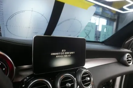 벤츠 GLC 해외 직구 모니터 교체할 때 GPS는  순정 듀얼 파크라 케이블 연결 싱크 밀림 없는  AUX 코딩 후 설치하는 벤츠 모니터 안드로이드 내비게이션 설치 고수 캡틴홍