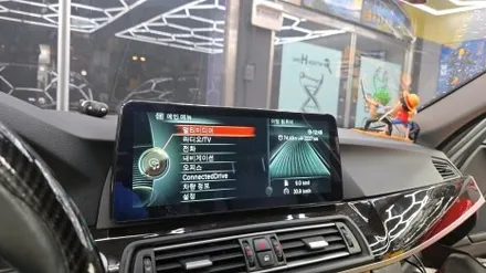 BMW 5시리즈 배터리 방전 점프 시동 모니터 고장 안드로이드 올인원 재작업