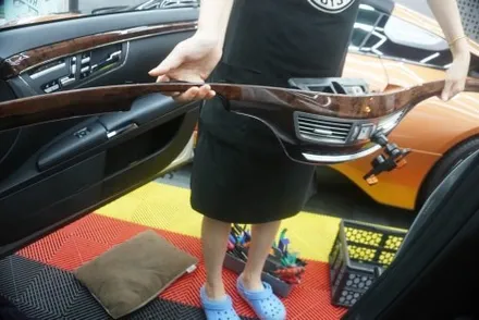 W221 전기형 벤츠 S클래스 NTG3.0 순정 오디오 AUX 메뉴 없는 차량  전용 장비로 외부입력 코딩후 해외직구 10.25인치 모니터 설치