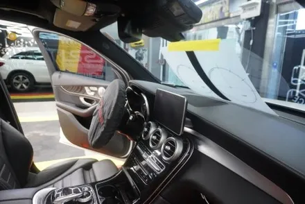 벤츠 GLC 해외 직구 모니터 교체할 때 GPS는  순정 듀얼 파크라 케이블 연결 싱크 밀림 없는  AUX 코딩 후 설치하는 벤츠 모니터 안드로이드 내비게이션 설치 고수 캡틴홍