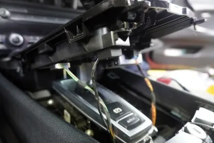 BMW 5 GT  해외 직구 모니터 교체 설치 우리 동네는 고수가 작업한다