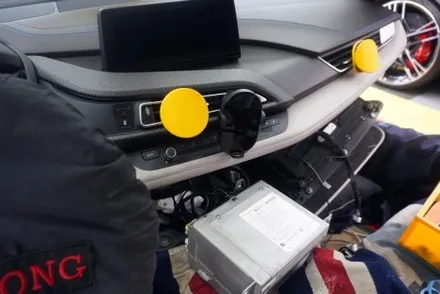 BMW I8 순정 모니터 이용 노터치 카플레이 안드로이드오토 유선 권장 무선 사용 가능 제품 설치 우리 동네는 고수가 작업한다