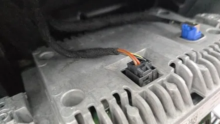 우리 동네는 고수가 작업한다 1인 시공 캡틴홍 벤츠 E 클래스 W212 AUX 코딩 순정 GPS 안테나 연결 모니터 교체 안드로이드 올인원 설치