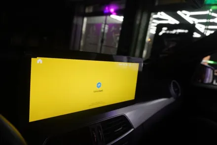 [벤츠내비게이션AS지정점 캡틴홍] 벤츠 C클래스 W204 후기형 해외직구 안드로이드모니터 내비게이션 AUX코딩 트렁크 스위치 교체형 후방카메라 시공